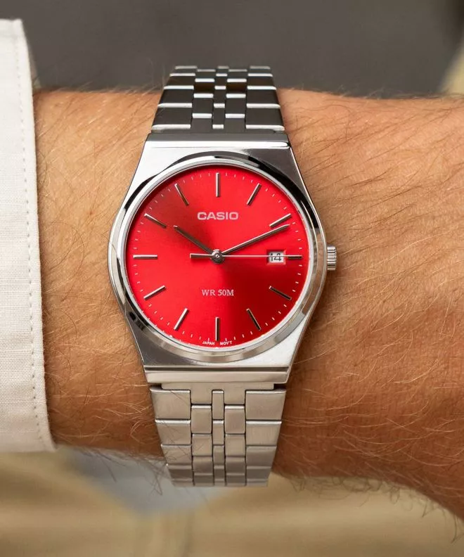 Zegarek męski Casio Timeless Collection czerwony MTP-B145D-4A2VEF
