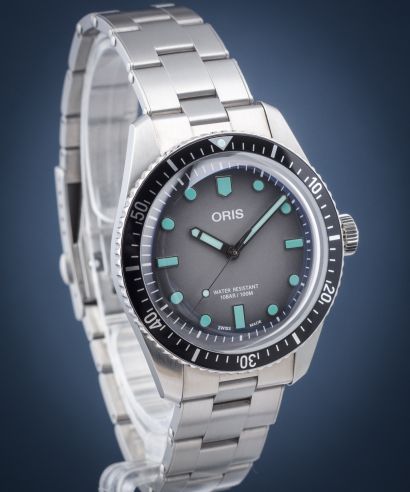 Divers Sixty-Five Automatic 01 733 7707 4053-07 8 20 18