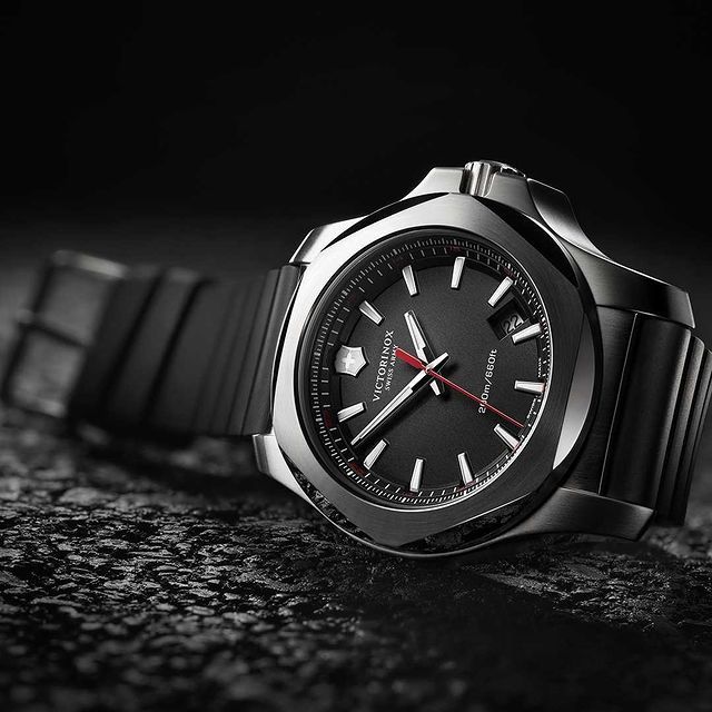 Zegarek męski Victorinox I.N.O.X. Rubber 												