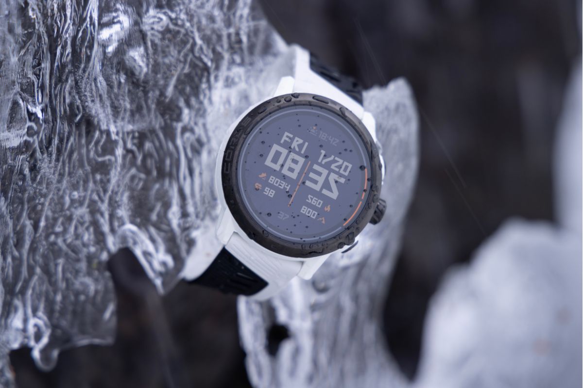 Budowa zegarka COROS APEX 2 Pro Kilian Jornet