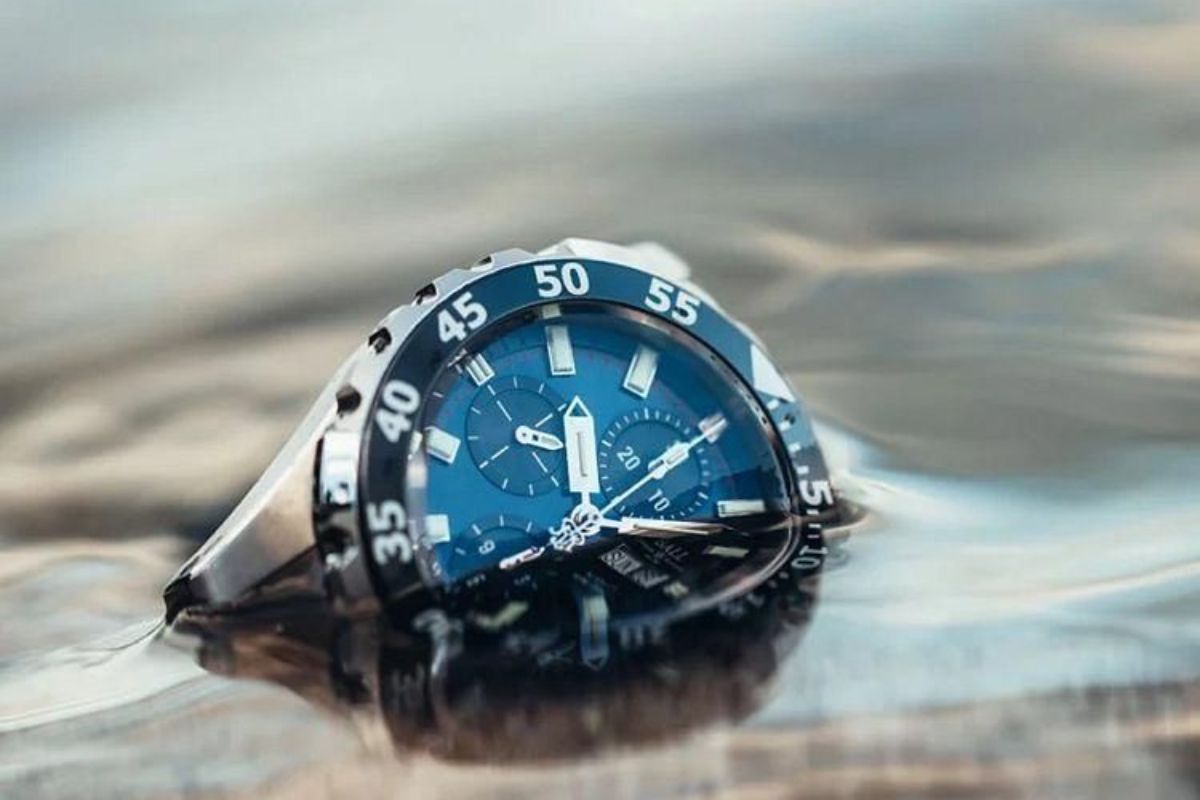 Ball Engineer Hydrocarbon Nedu Chronometer