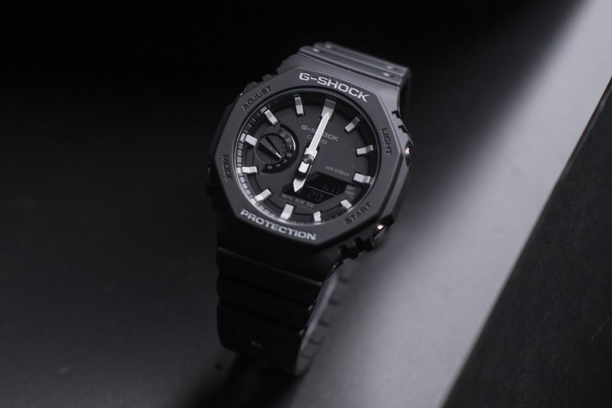 G-SHOCK Original Octagon Carbon GA-2100-1AER