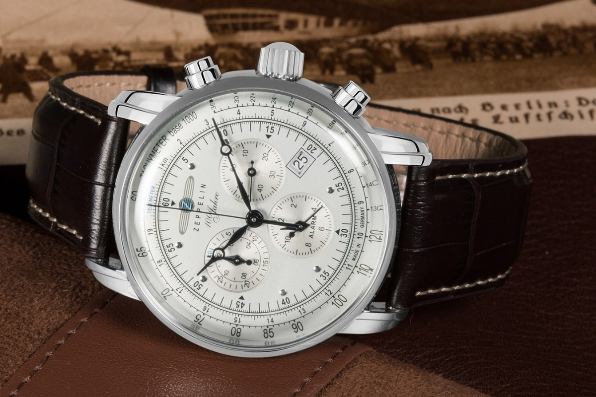 Zeppelin 100 Jahre Chronograph 7680-1