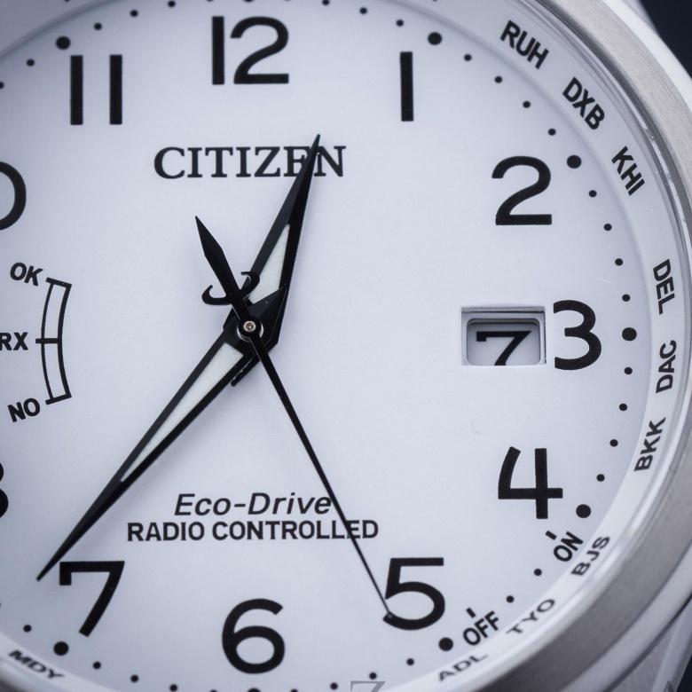 Zegarek Citizen CB0250-17A - Zabezpieczenie tarczy