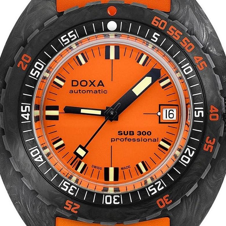 Zegarek Doxa Sub 822.70.351.21 - Tarcza