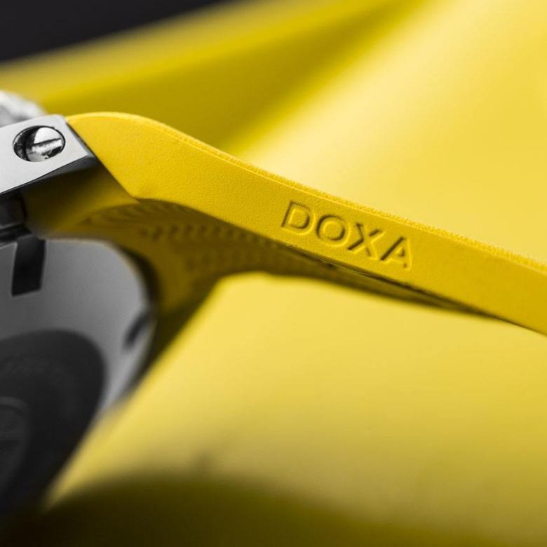 Zegarek Doxa Sub 883.10.361.31 - Pasek