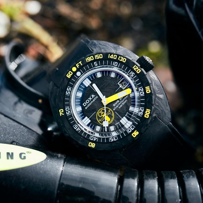 Zegarek Doxa Sub 822.70.101AQL.20 - Edycja Limitowana SUB 300 Carbon Aqua Lung US Divers