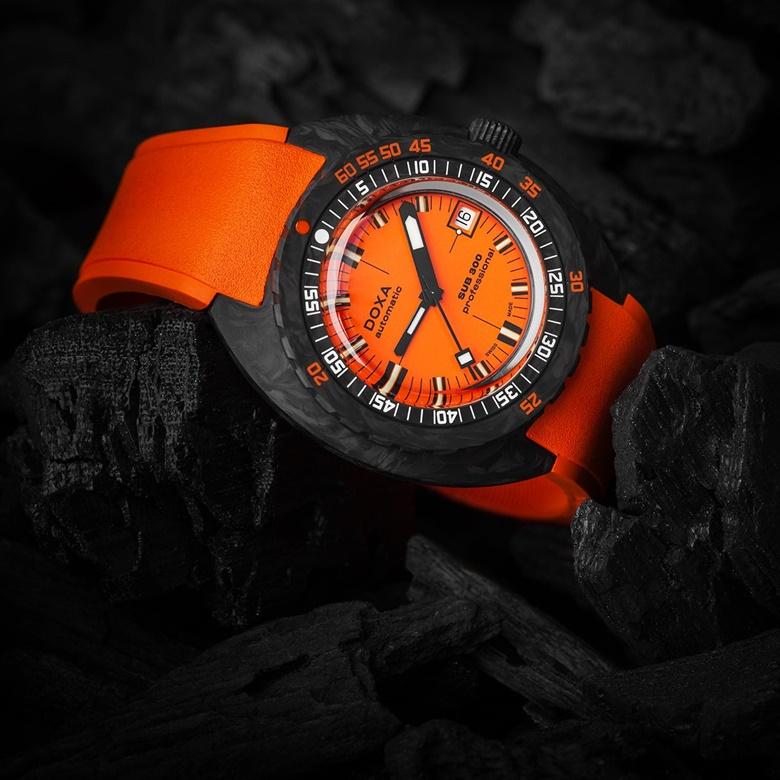 Zegarek Doxa Sub 822.70.101.20 - SUB 300 Linia węglowa