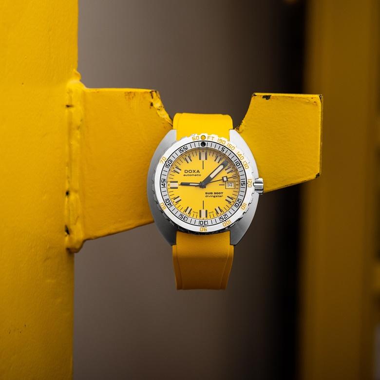 Zegarek Doxa Sub 840.10.351.10 - Kolekcja SUB 300T