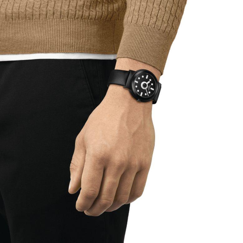Zegarek Tissot T134.410.37.051.00 - Seria Memphis
