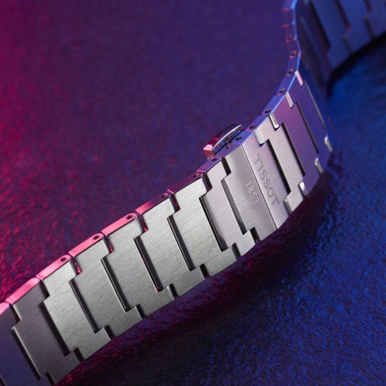 Zegarek Tissot T137.410.11.041.00 (T1374101104100) - Zapięcie motylkowe
