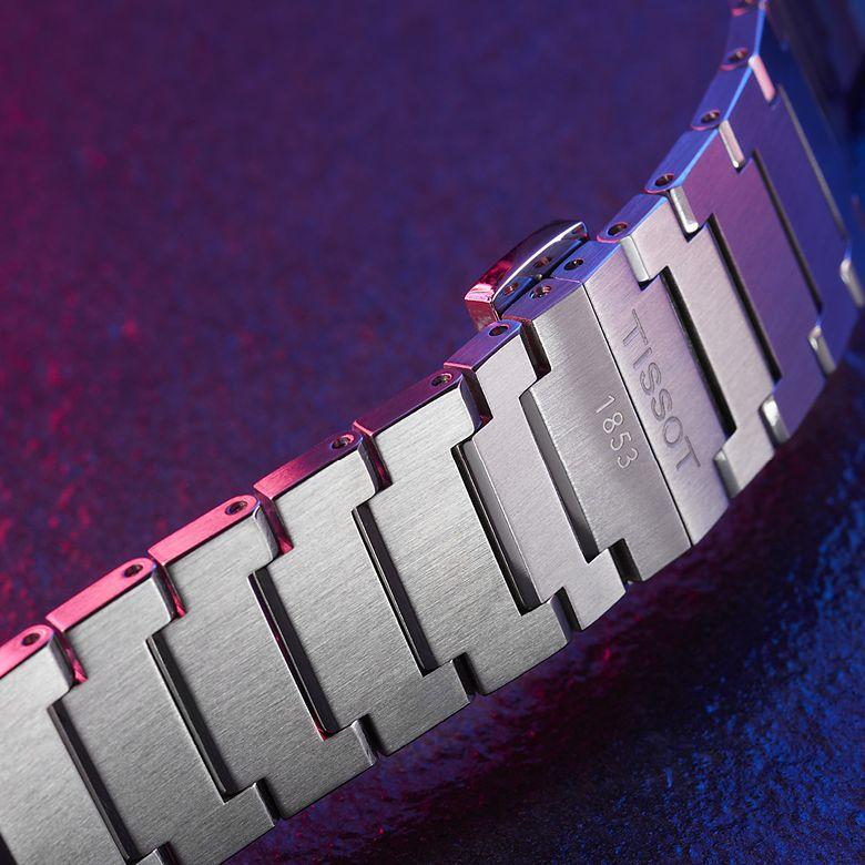 Zegarek Tissot T137.407.11.041.00 (T1374071104100) - Zapięcie motylkowe