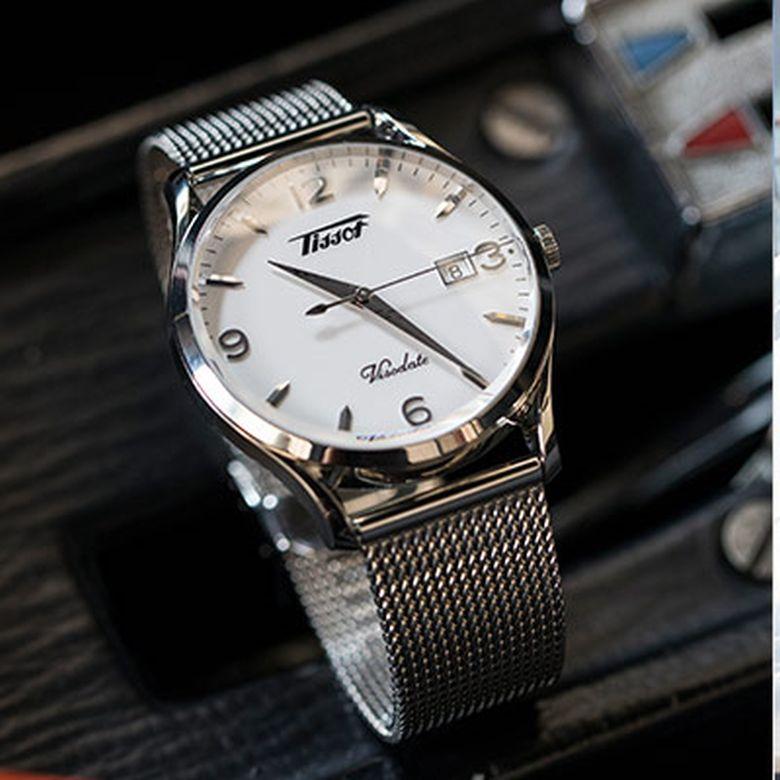 Zegarek Tissot T118.410.11.277.00 - seria Visodate
