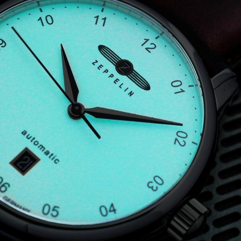 Zegarek Zeppelin 7298M-5 - technologia Super-LumiNova
